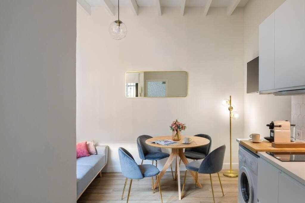 Monkeys Apartments San Roman Deluxe Sevilla Eksteriør bilde