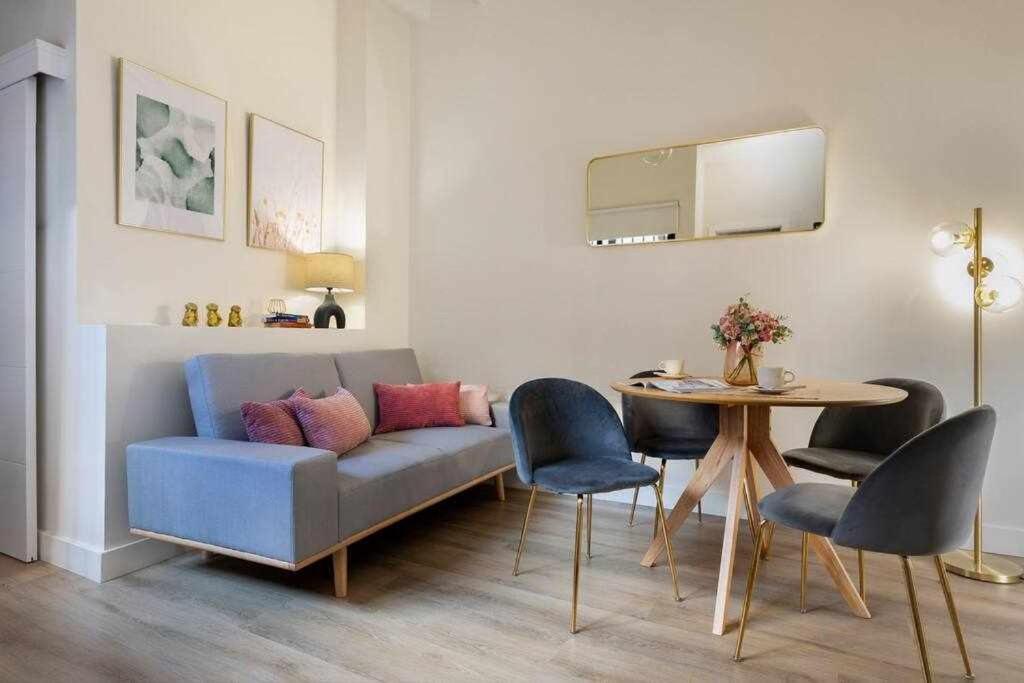 Monkeys Apartments San Roman Deluxe Sevilla Eksteriør bilde